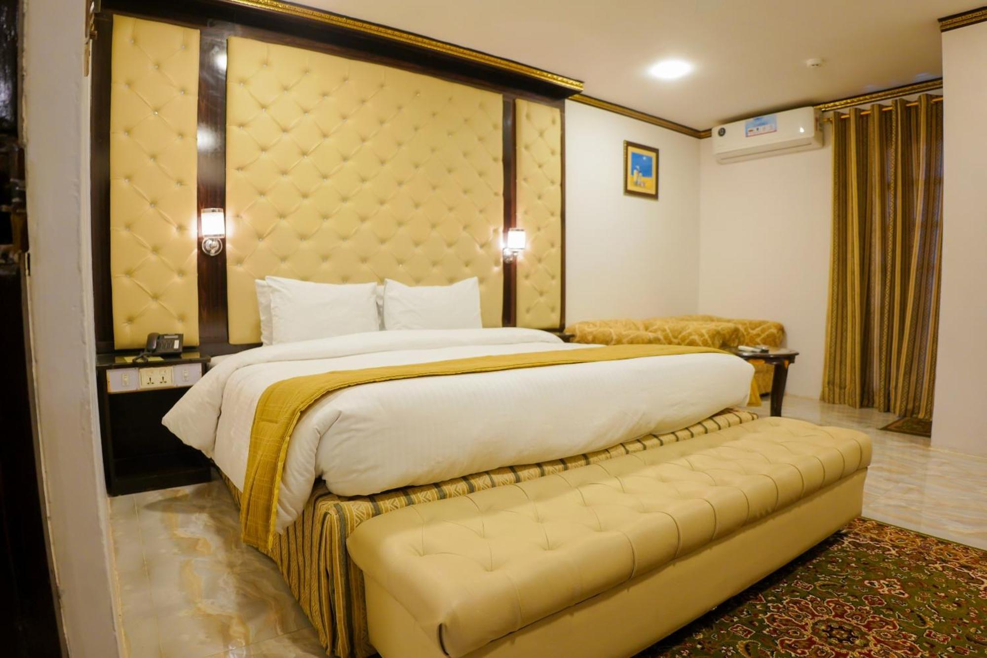 Indus Hotel حيدر أباد المظهر الخارجي الصورة