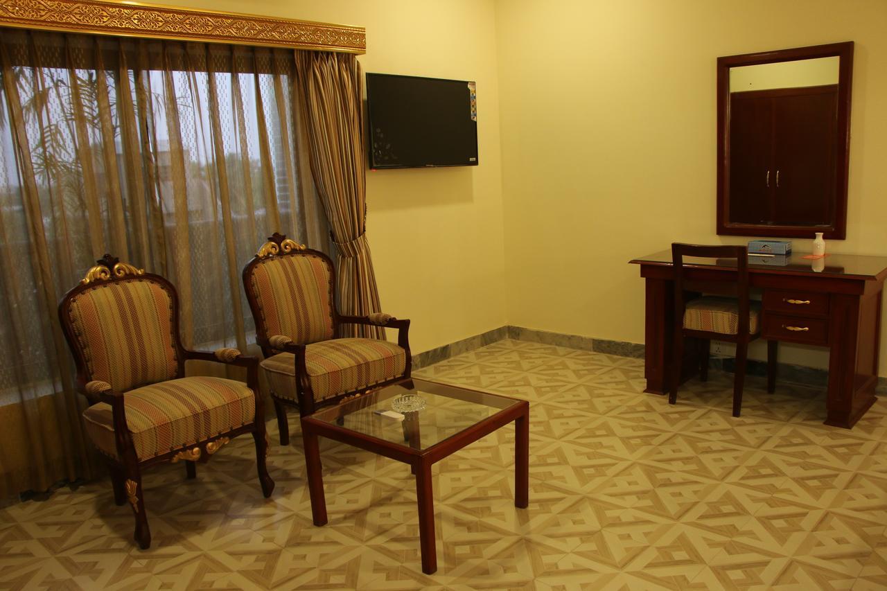 Indus Hotel حيدر أباد المظهر الخارجي الصورة