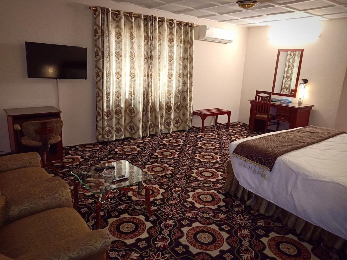 Indus Hotel حيدر أباد المظهر الخارجي الصورة